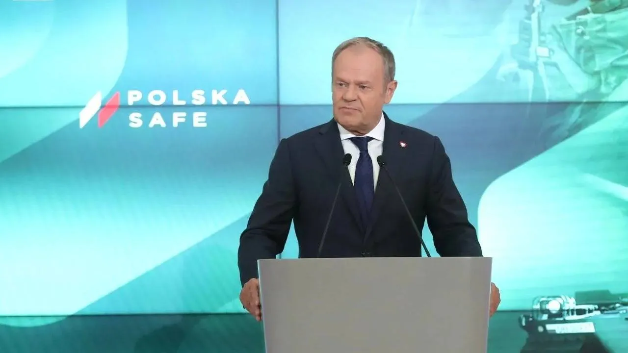 "Moment uroczysty i przełomowy". Tusk celebrował podpisanie SAFE. Zaatakował też opozycję i prezydenta