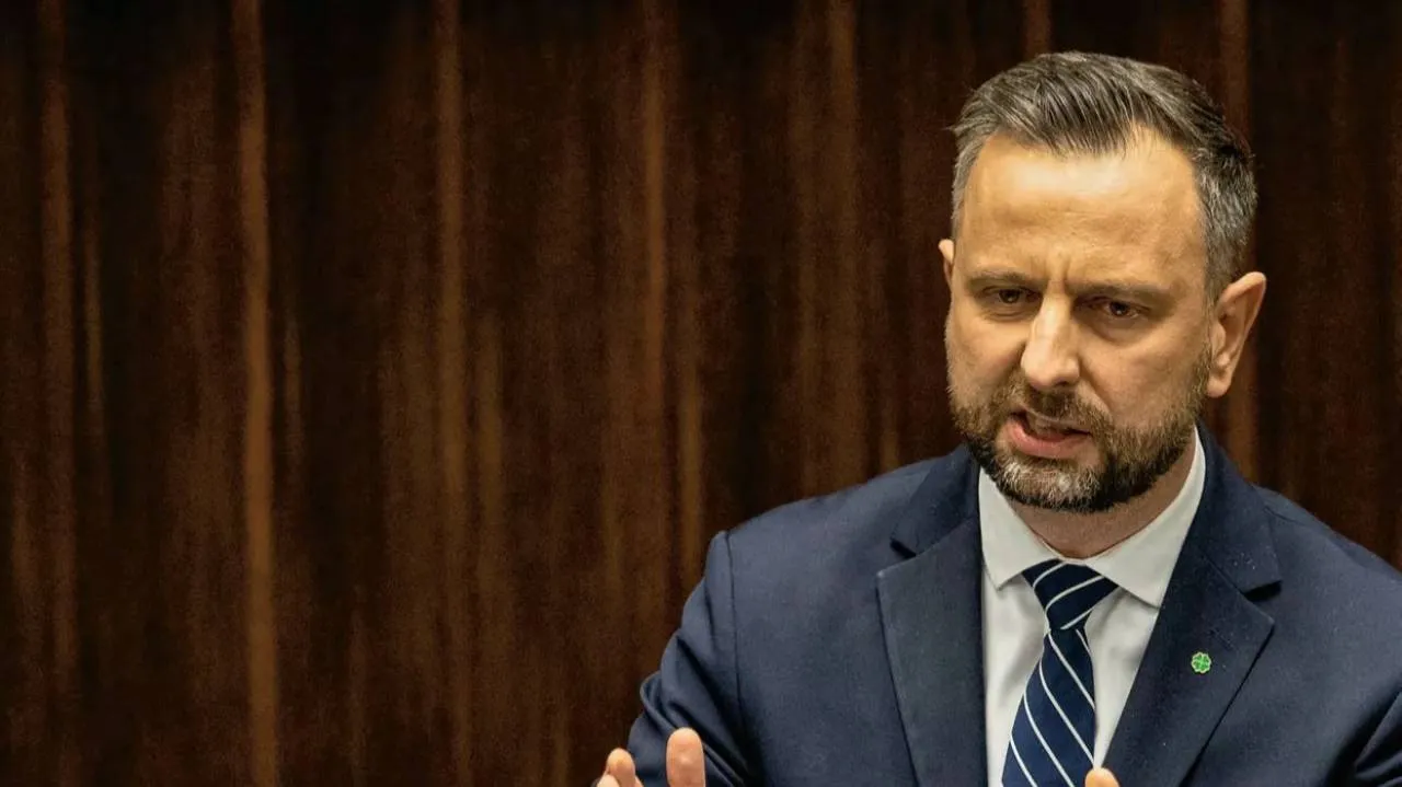 Prorosyjska sitwa pod nadzorem PSL w MON. Kosiniak-Kamysz, czyli najbardziej czerwony lider PSL w historii