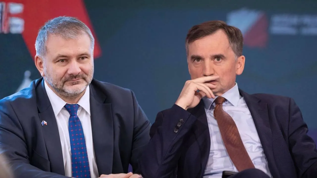 Ziobro za oceanem, Żurek w szoku. „Zwrócimy się do USA i Węgier"