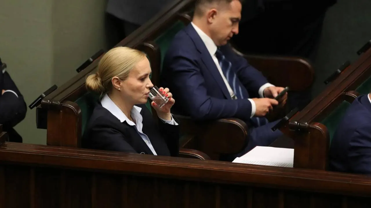 Kredyty na badania. Patologia w ochronie zdrowia nabiera tempa. "600 dni czekania na rezonans"