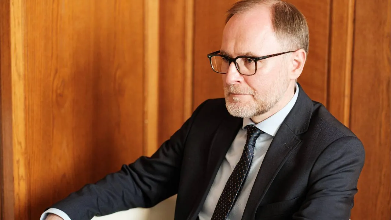 Drony nad Łotwą. Minister obrony podał się do dymisji