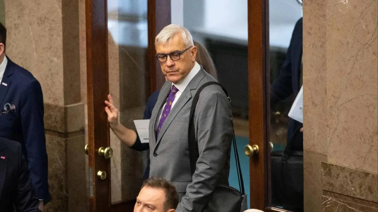 Kolejny atak Giertycha na Republikę. Dopatrzył się "pomocnictwa do ucieczki" dla Ziobro. Kto miał pomóc?