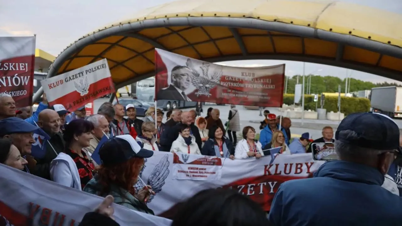 Wielki Wyjazd do Włoch rozpoczęty. Na Monte Cassino pojawi się prezydent Nawrocki [ZDJĘCIA]