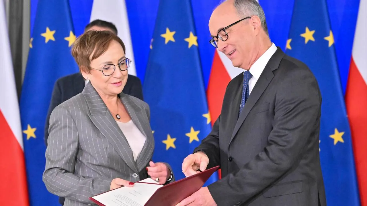 Byli prezesi TK napisali do Czarzastego. Chcą działań w sprawie osób "koczujących" w Trybunale