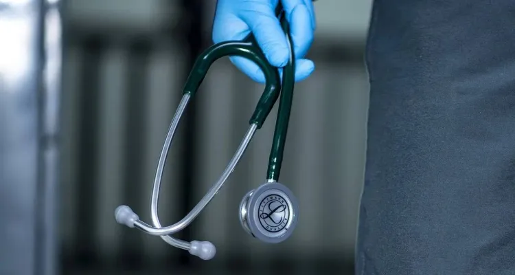 Lekarze spoza UE tracą pracę w Polsce