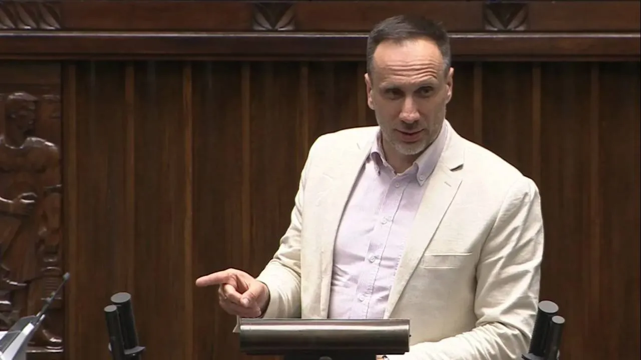 W Sejmie o akcji policji u Tomasza Sakiewicza. "To jest napad na wolność słowa". WIDEO