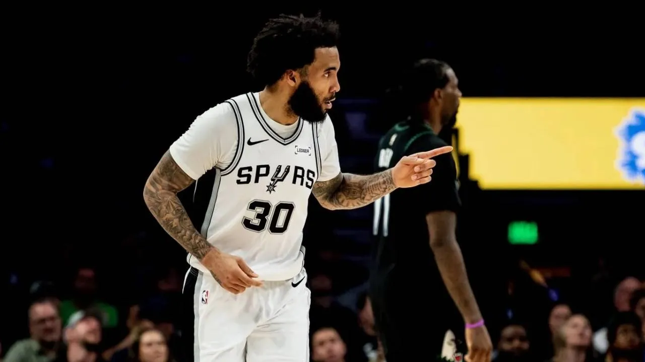 San Antonio Spurs meldują się w finale Konferencji Zachodniej. Castle błysnął formą [WIDEO]