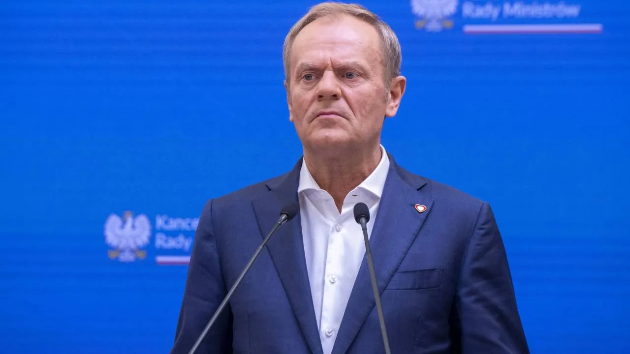 Borowski w mocnych słowach: "Tusk ściskał się z Putinem. Putin nauczył go, jak niszczyć media"