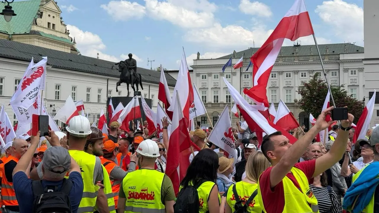 Wielka manifestacja Solidarności. Naimski: "W ten czy inny sposób musimy zmienić ceny energii"