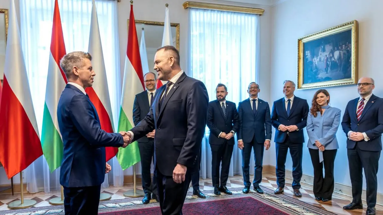 Prezydent Karol Nawrocki przyjął Petera Magyara w Belwederze. Znamy tematy oficjalnych rozmów