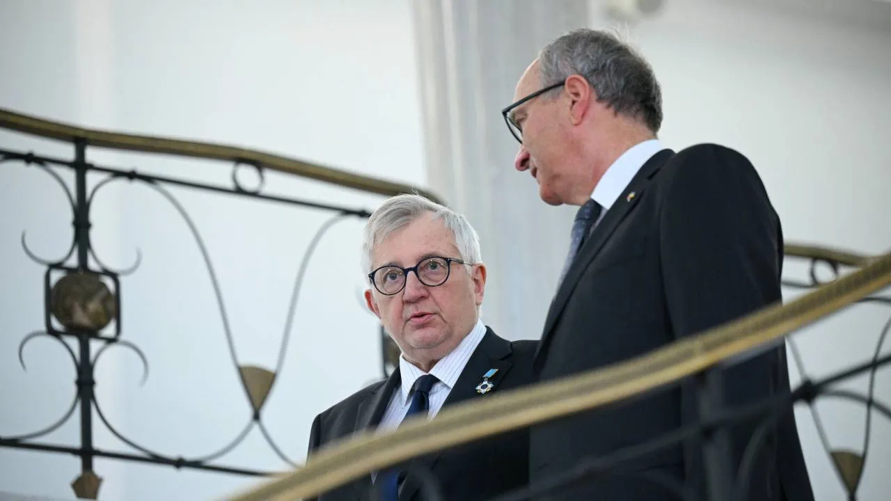Siwiec wyśmiewa prezydenckie referendum. "...i jeszcze, żeby była dobra pogoda i żeby nie brakowało wody"