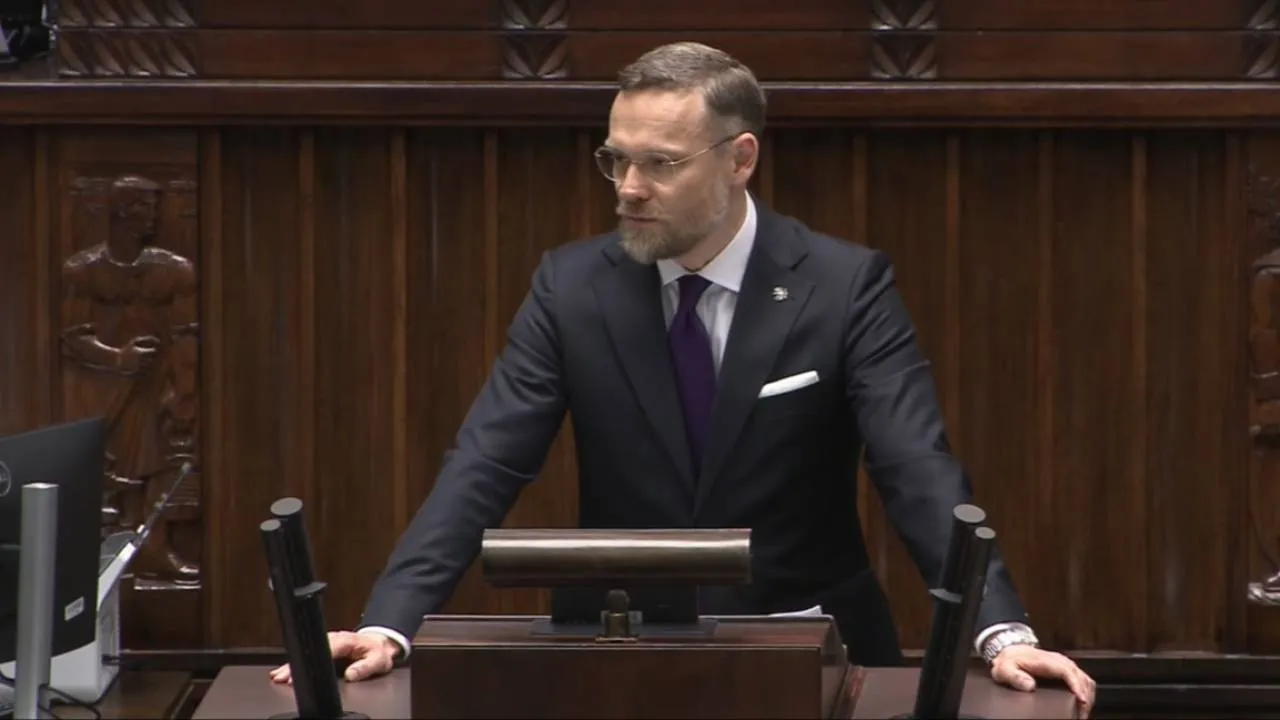 „Polska to nie mury Senatu”. Mocne słowa Boguckiego po blokadzie referendum