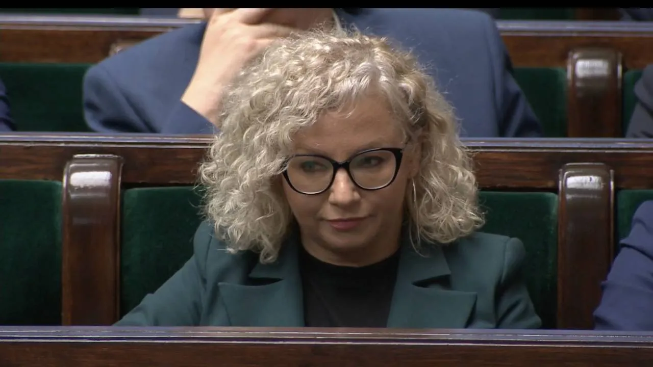 Kotula i trudne pytanie o rozwody "małżeństw" jednopłciowych. "Zaskoczył mnie pan" [WIDEO]