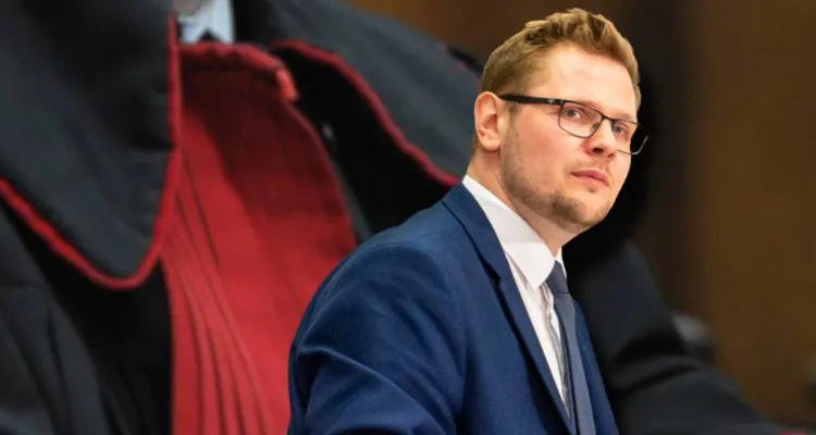 Michał Woś ma usłyszeć zarzuty? „Nowa praktyka: wzywanie przez media”