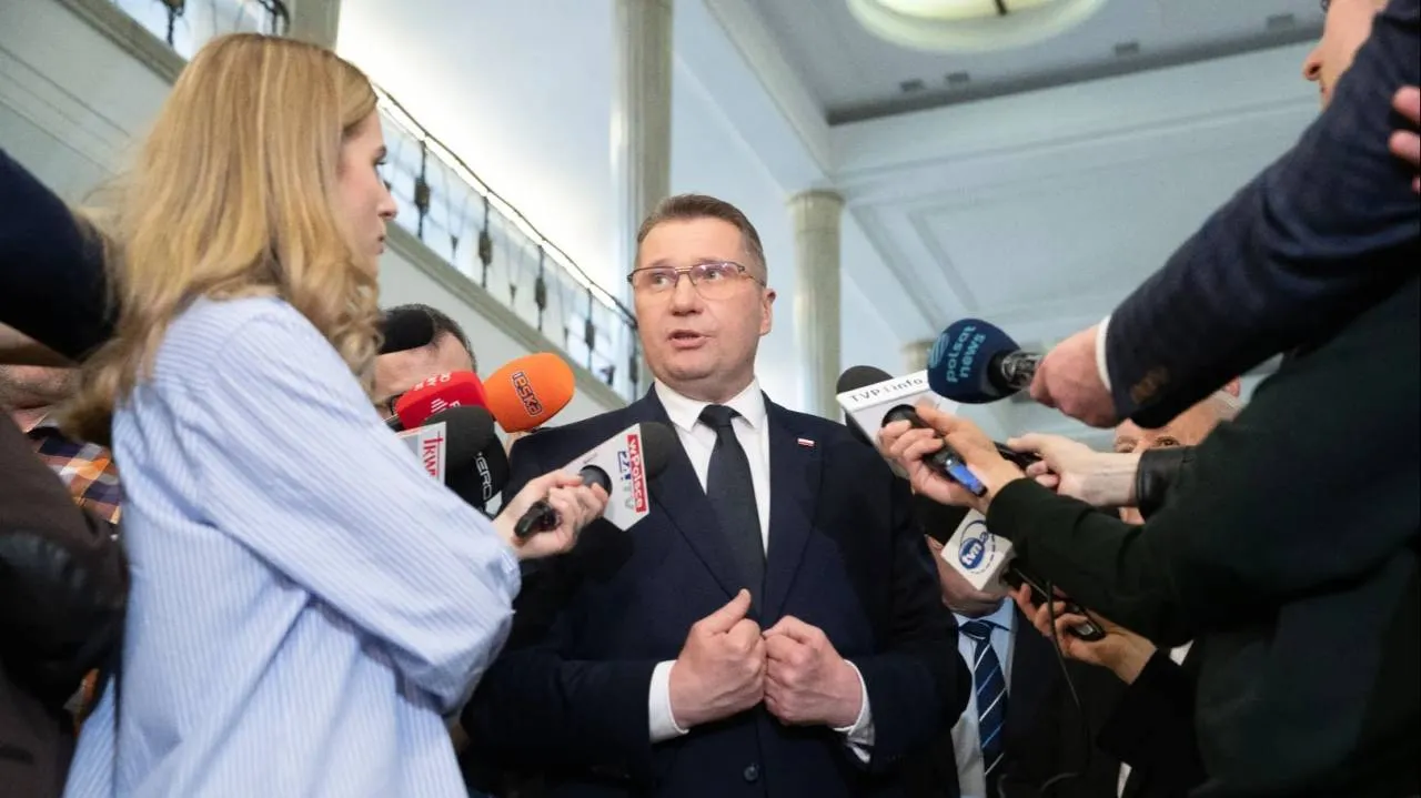 Skandal w górach. Czarnek przypomniał swoje propozycje. Przestrzegasz zasad lub "do widzenia"