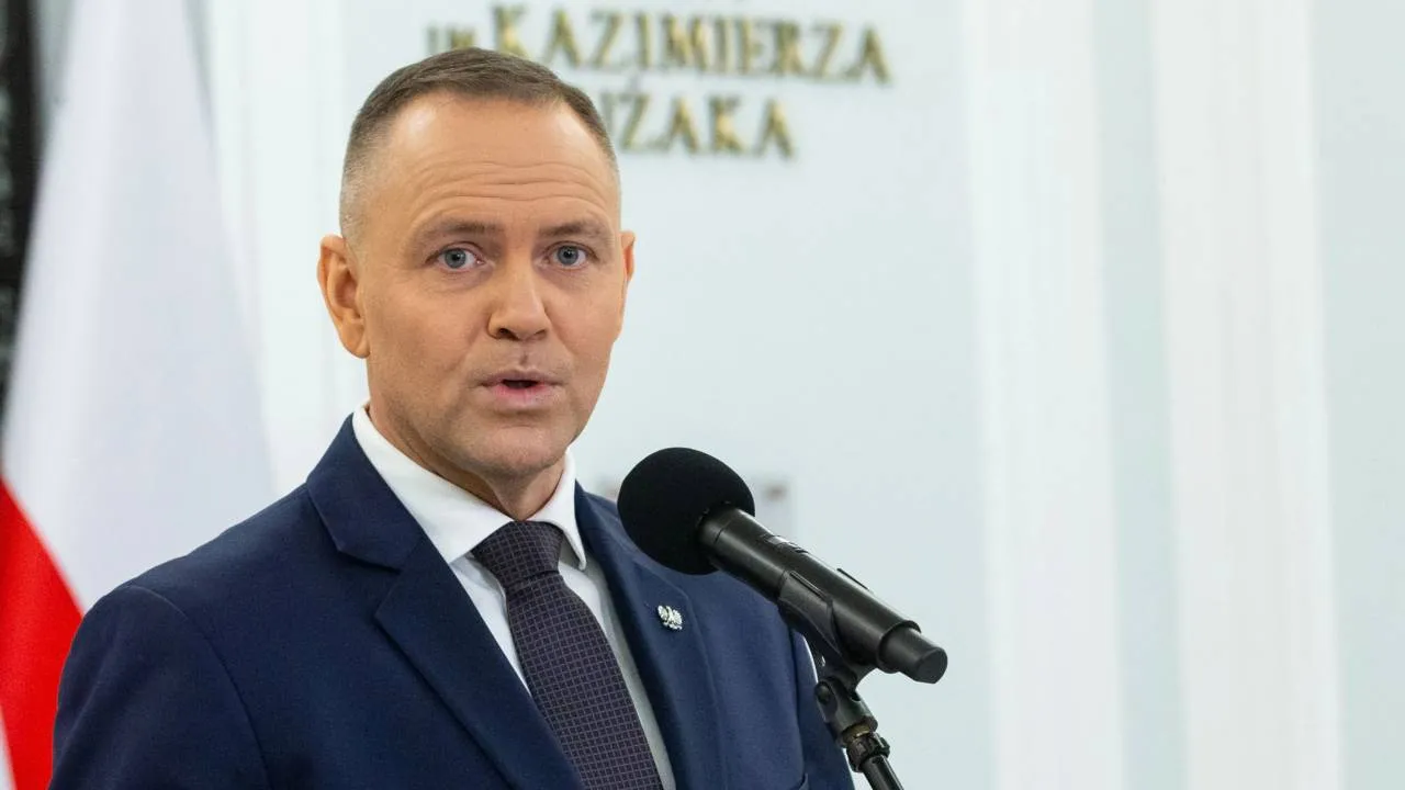 Służby wtargnęły do rodzinnego domu prezydenta Nawrockiego! „Rządzący nie potrafią zareagować”