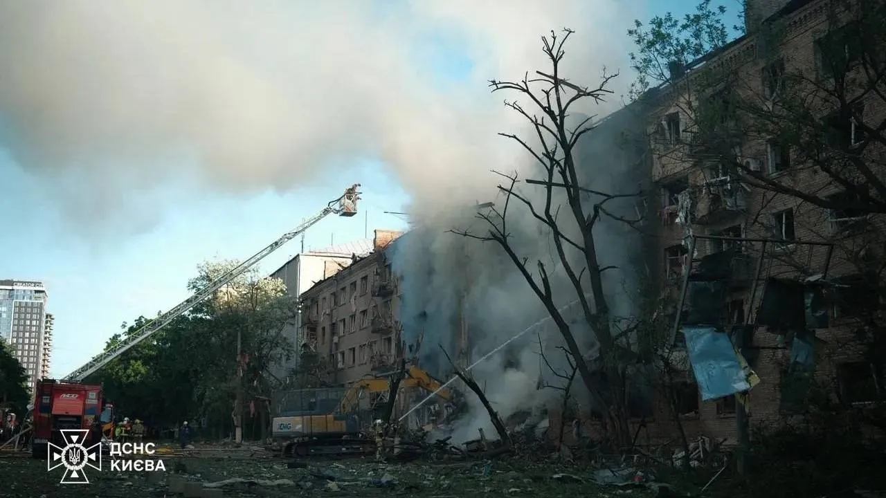 Kijów pod ostrzałem Rosji. Seria wybuchów i rannych, reakcja polskiego wojska [WIDEO I ZDJĘCIA]