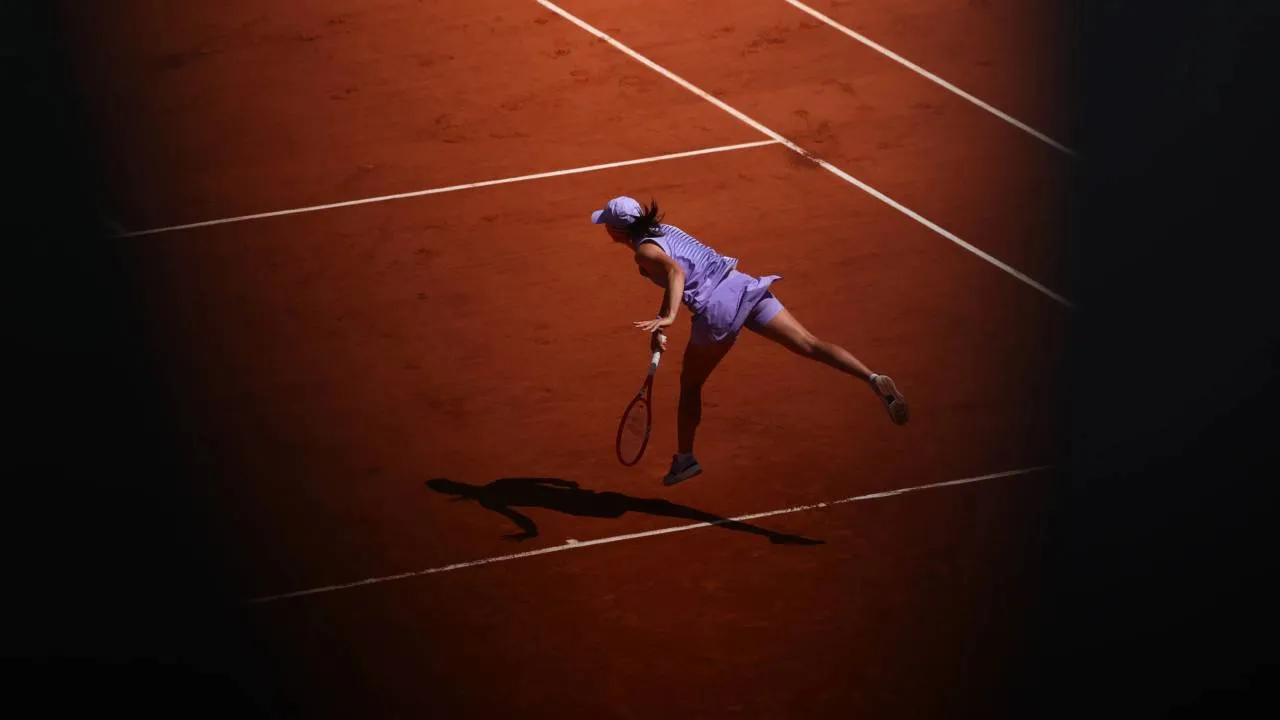 Znakomite wieści z Roland Garros! Sensacja Chwalińskiej, dominacja Świątek