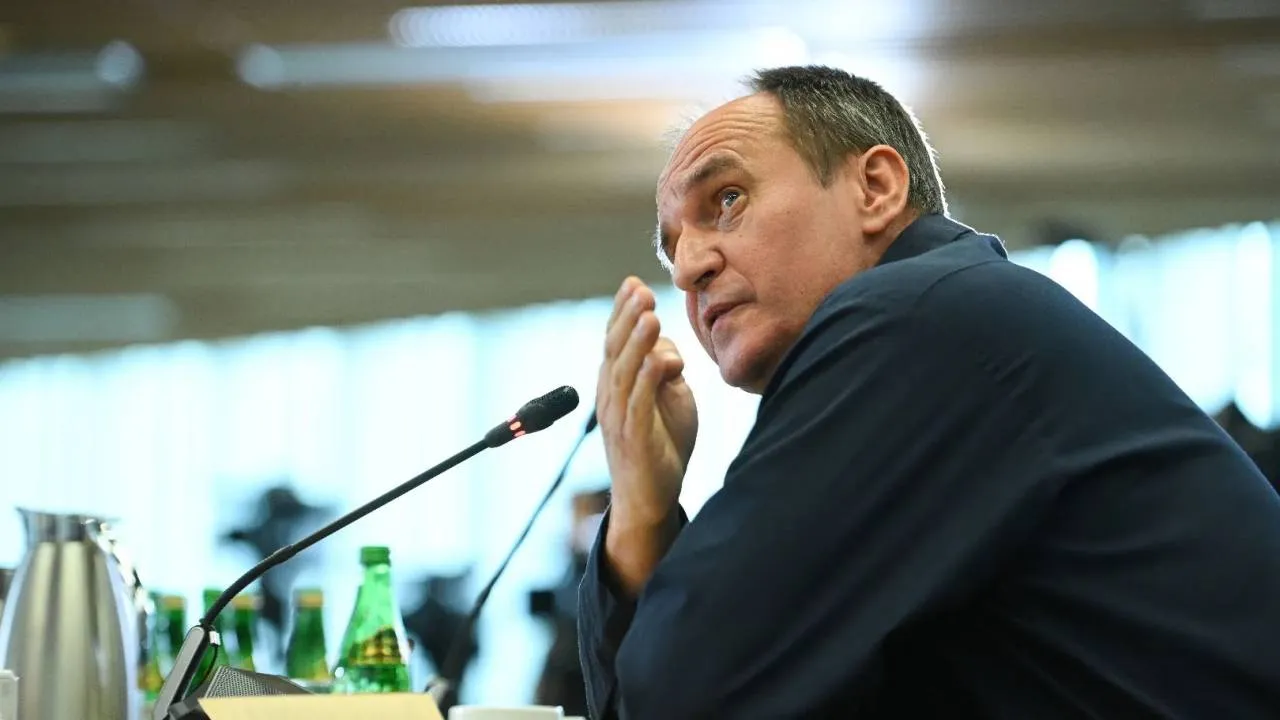 Kukiz dosadnie o "specjalistach od bezpieki". "Dramat, że ORMO-wiec jest rzecznikiem"