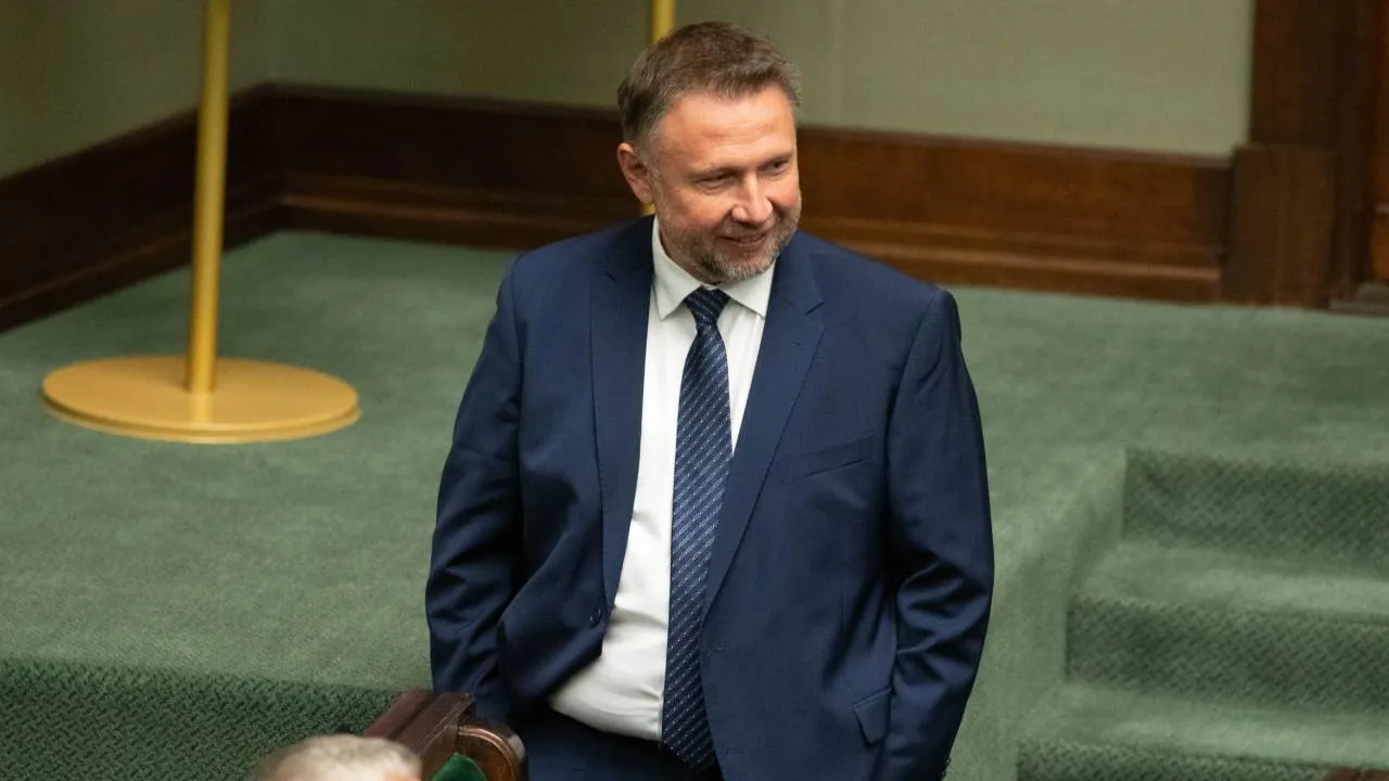 Długa lista błędów i zaniedbań Kierwińskego. "Pan musi odejść!" [WIDEO]