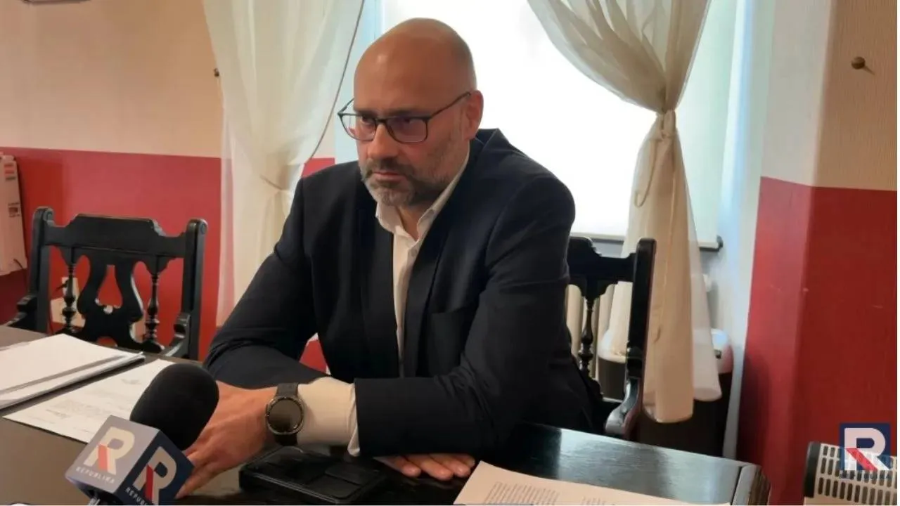 Seria przeszukań w Kłodzku. Sprawa ma związek z ustaleniami TV Republika