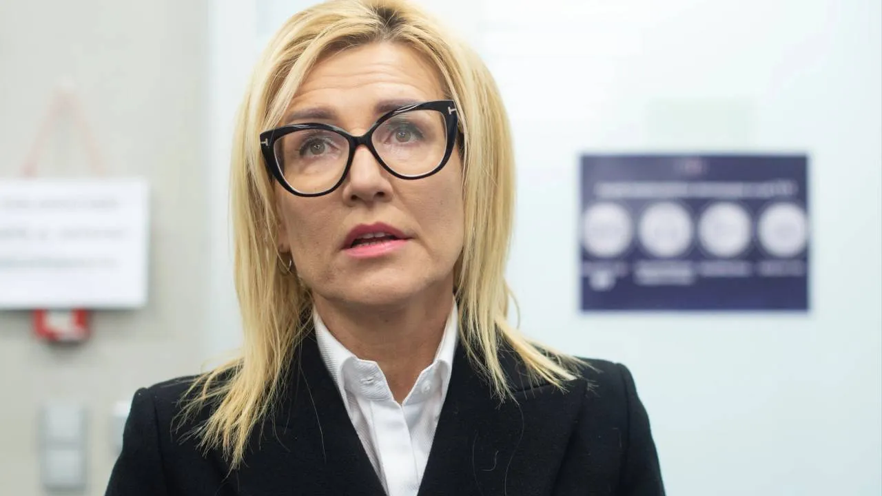 Żurek wciąż zaskakuje. Zrobił z Wrzosek kierowniczkę zespołu śledczego, ale pozostawił w resorcie