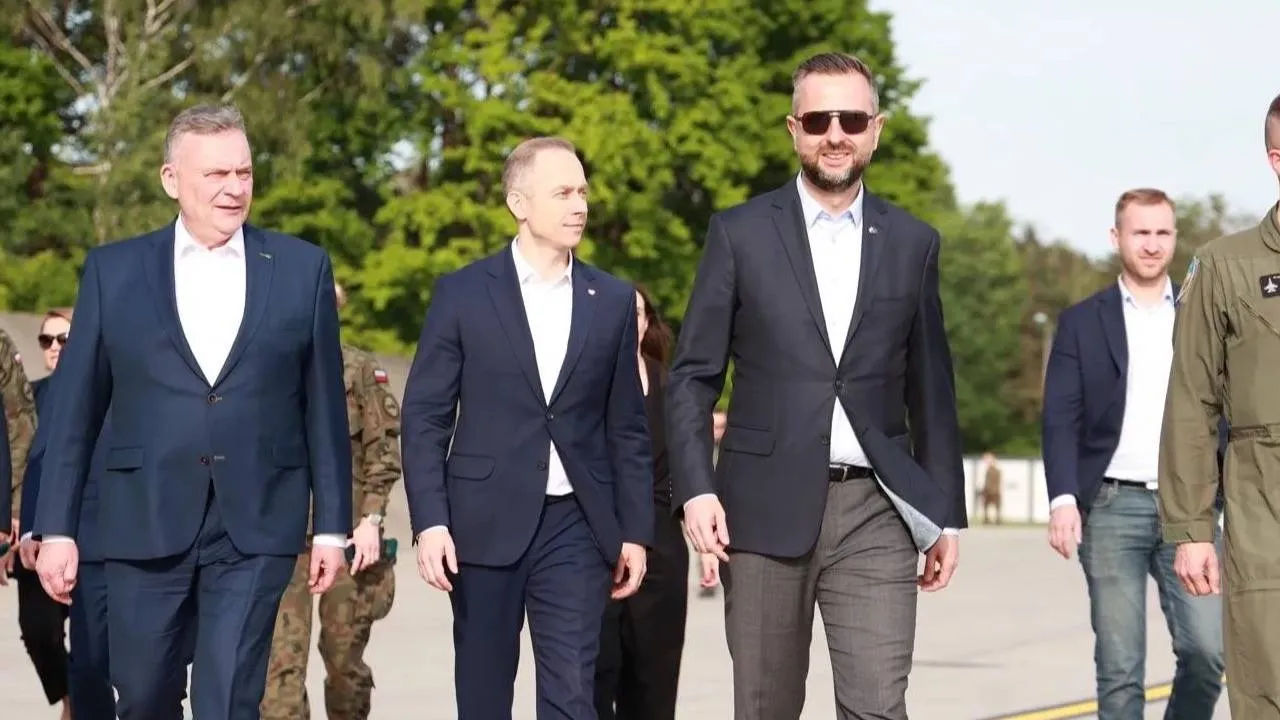 Amerykańskie wojska w Polsce. Kosiniak-Kamysz punktowany: "Panie Ministrze Mavericku..."