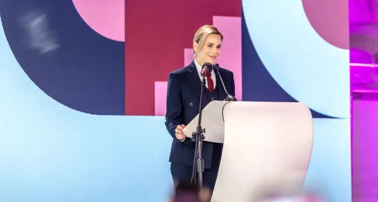 Jak Polacy oceniają Martę Nawrocką? Najlepsze notowania zbiera wśród najmłodszych