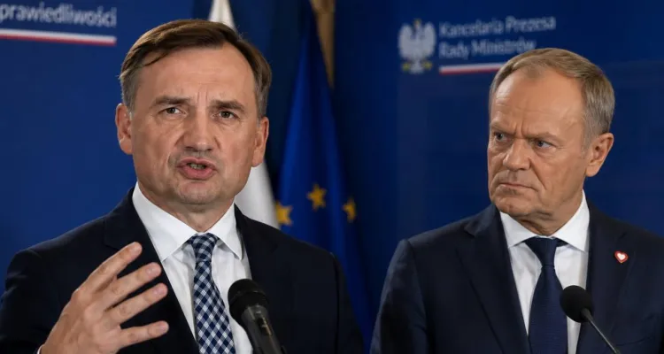 Pokazano oświadczenia majątkowe. Ziobro do Tuska: 