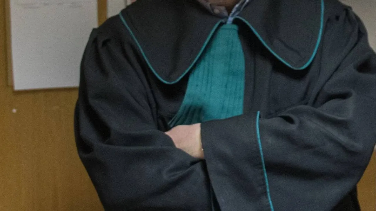 Siedzi za usiłowanie zabójstwa. Adwokat chce uchylenia wyroku, bo znalazł "neosędziego"