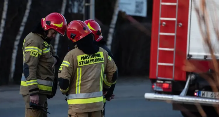 Kolejna seria fałszywych alarmów bombowych. Na celowniku tym