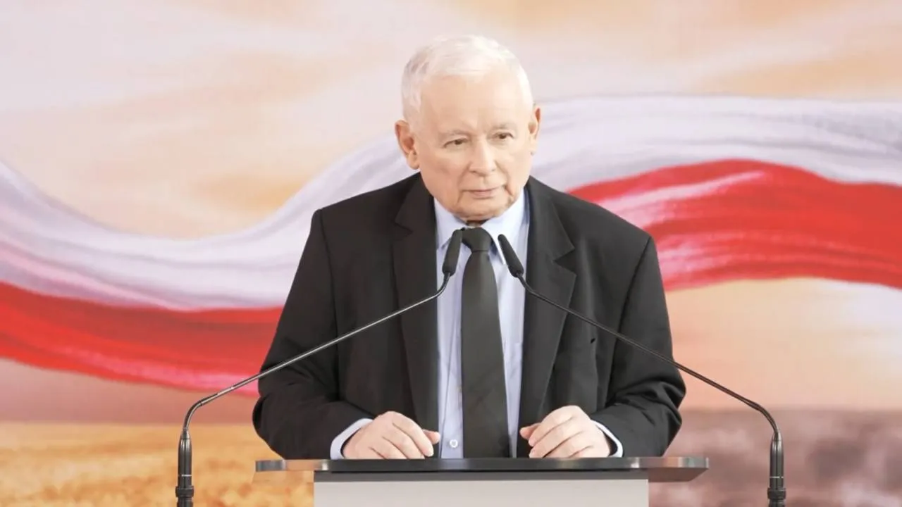 Dziewięć godzin przesłuchania Kaczyńskiego. Giertych nie wytrzymał nawet do połowy