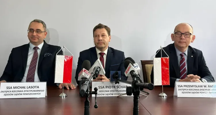 Nowa KRS bierze się za rzeczników dyscyplinarnych.