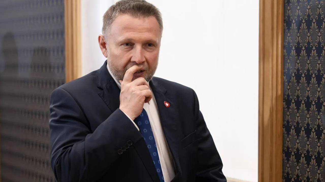 Rzecznik Kierwińskiego ogłosiła sukces ws. paktu migracyjnego. "To jest oszustwo, dezinformacyjny komunikat"