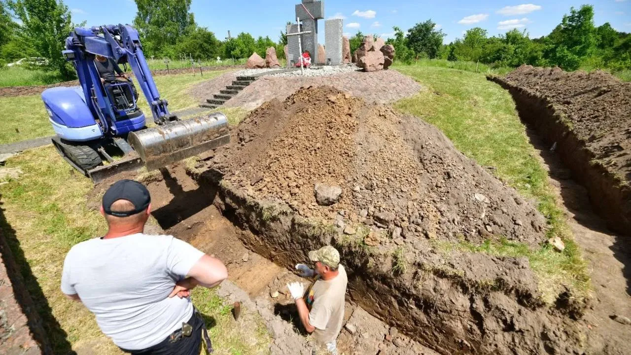 Odkryto fundamenty kościoła, w którym przetrzymywano ludzi...