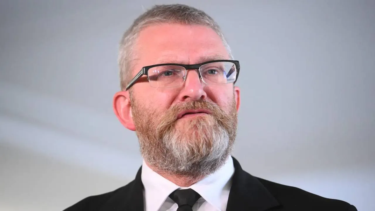 Konfederacja Korony Polskiej świętowała "Dzień Rosji". Wizytę w ambasadzie miał rekomendować Grzegorz Braun