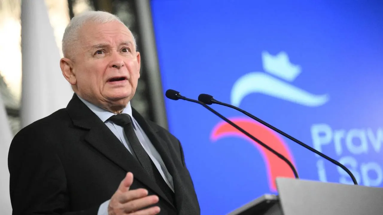 "Plądrują ją w biały dzień". Kaczyński nie wytrzymał w sprawie bajońskich zarobków Kacprzyka