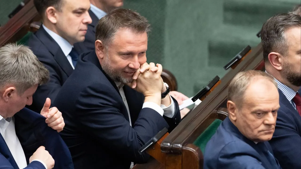 Zabójstwo artysty, śmierć żołnierza i sabotaż na torach. Co dzieje się z polskimi służbami za rządów Tuska?