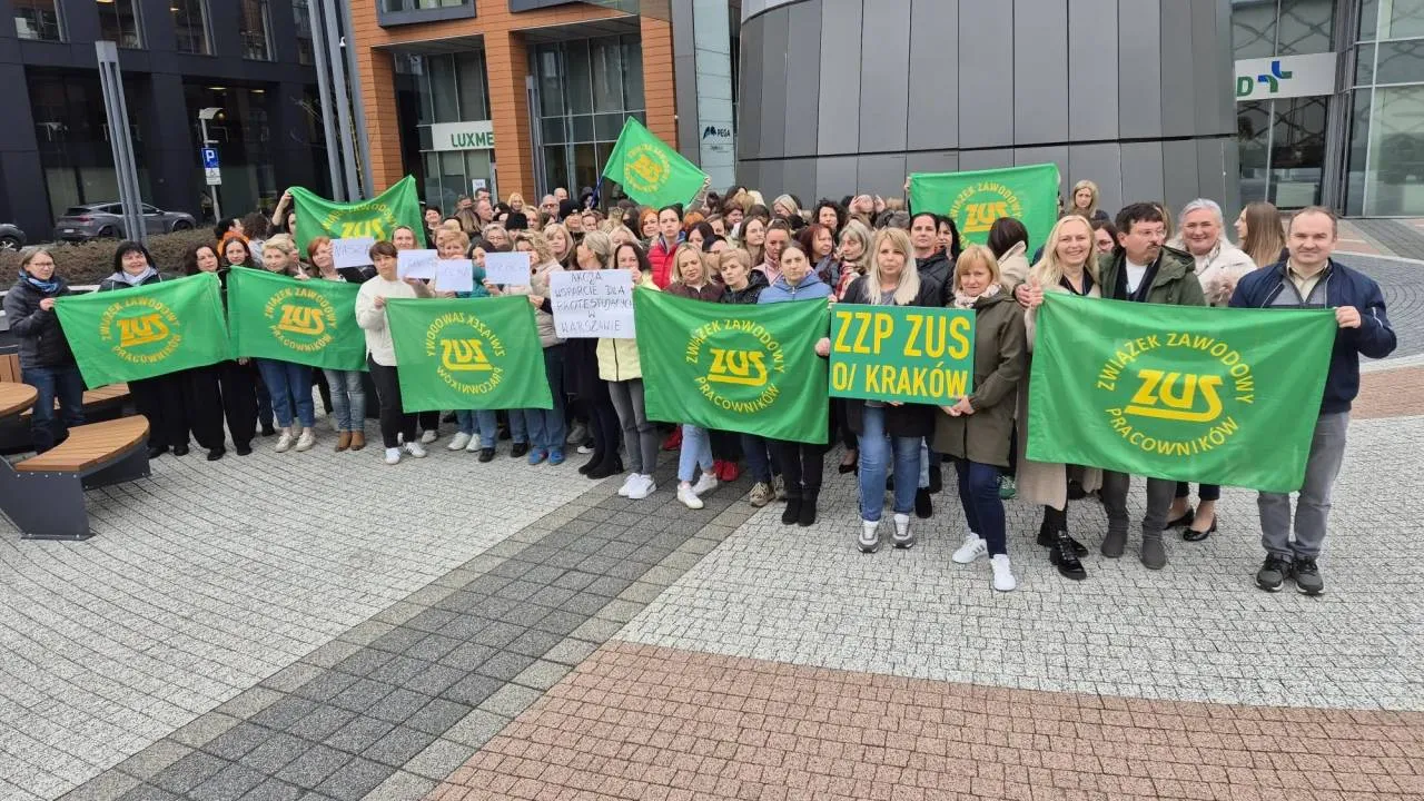 Pracownicy ZUS protestują. Klienci mogą mieć problem