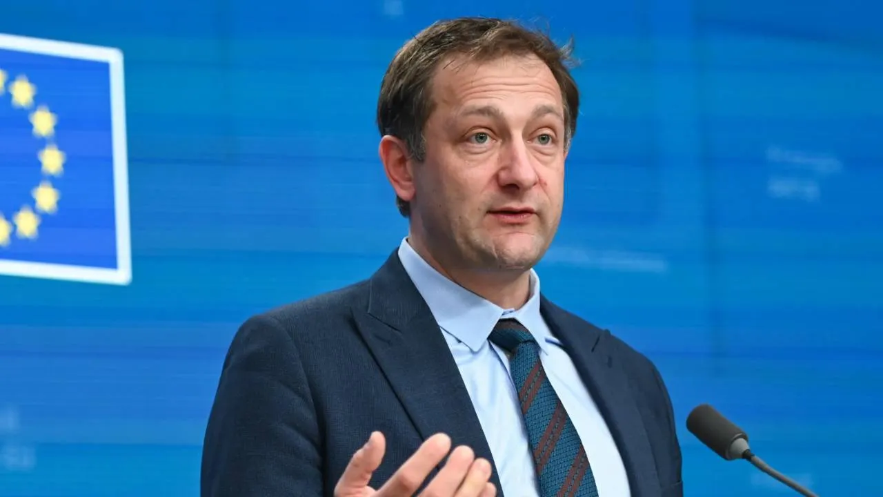 Unijny komisarz obiecał 33,6 mld euro dla polskiej wsi. Poseł PiS: "To jest oszustwo"