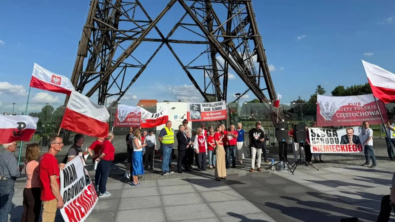 Skandal w Berlinie. Od Trójmiasta po Śląsk - protestują Klubowicze Gazety Polskiej