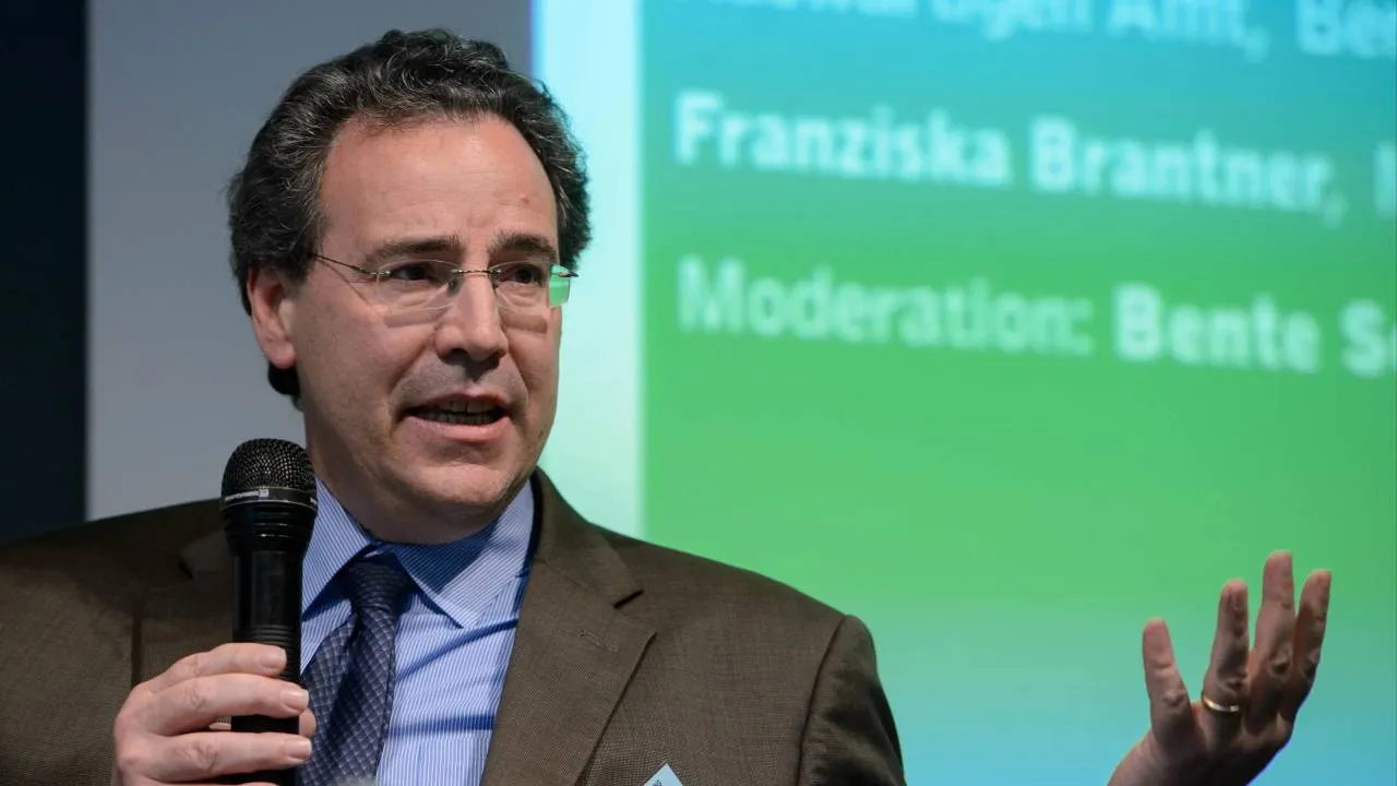 Polacy pobici w Berlinie, a ambasador Niemiec świętuje „dobre sąsiedztwo”. Wymowny wpis Bergera