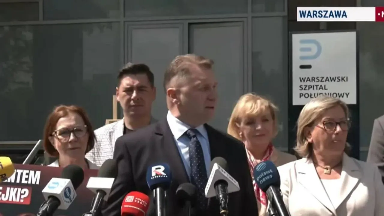 To oni korzystali z "saloniku VIP" w Szpitalu Południowym? Przemysław Czarnek pyta o te nazwiska
