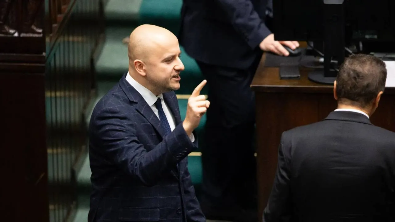 Poseł Dariusz Matecki przed sądem. "Będę się tłumaczyć, jakbym był ministrem"