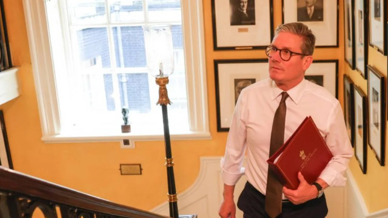Polityczne trzęsienie ziemi w Wielkiej Brytanii. Starmer zapowiedział rezygnację ze stanowiska