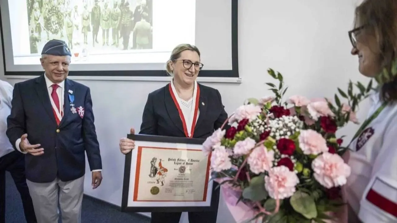 Młodzież z amerykańskiego Sokoła poznaje historię Polski