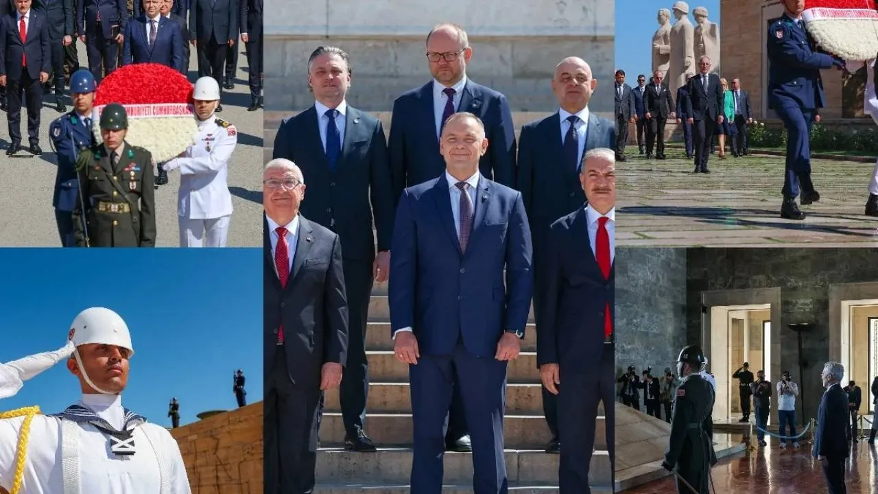 Prezydent Nawrocki w Turcji. Wizytę zaczął od tej uroczystości. ZOBACZ ZDJĘCIA