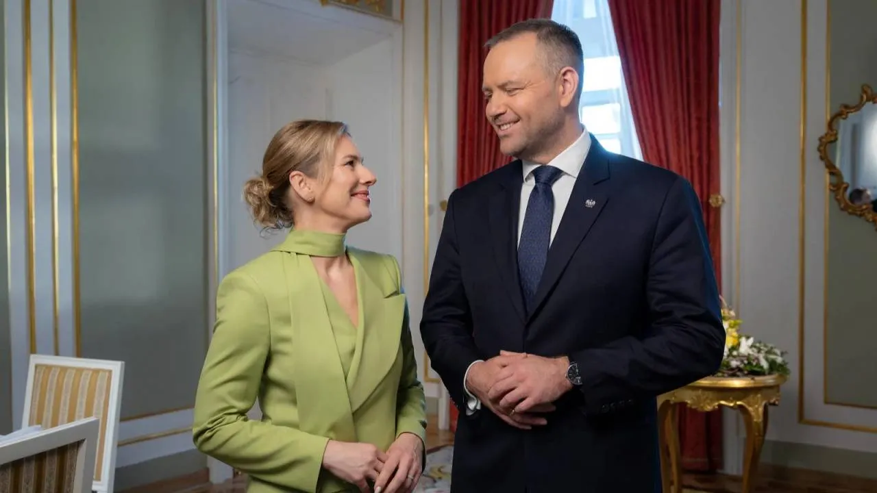 „Niezastąpiona rola w życiu dzieci”. Para prezydencka złożyła życzenia z okazji Dnia Ojca
