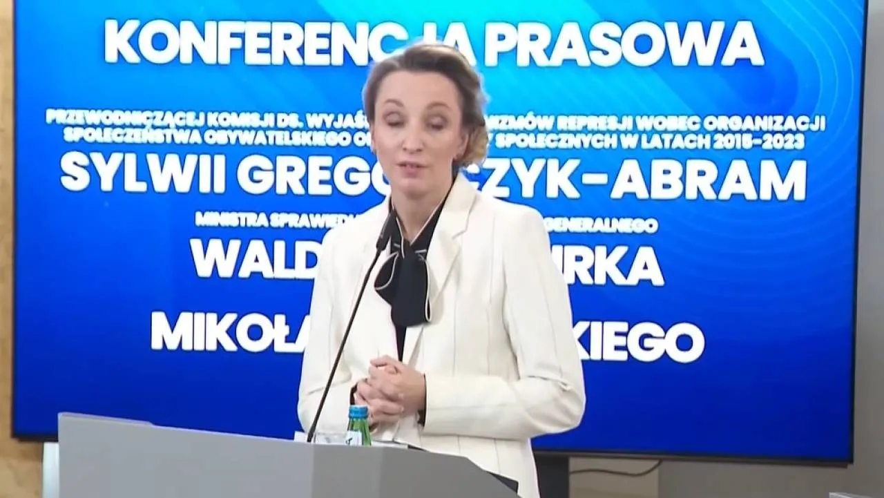 Walczyła z PiS-em, teraz jest kandydatką partii Tuska na RPO. Wymowny komentarz Błaszczaka