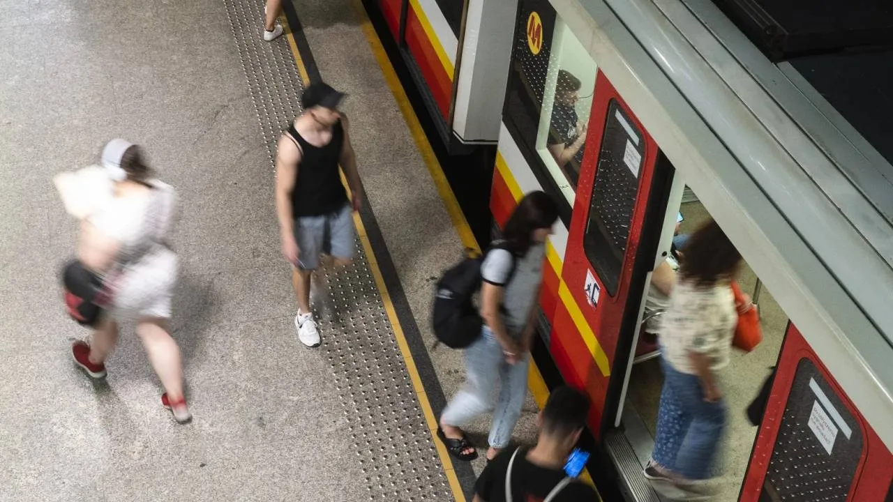 Niebezpieczny incydent w warszawskim metrze. Zatrzymano obcokrajowca